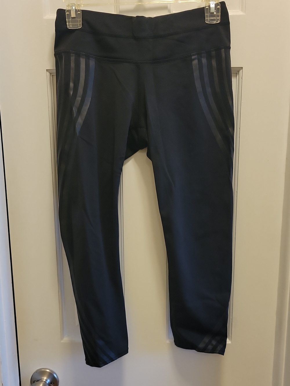 Athleta Black Cropped Performance Leggings